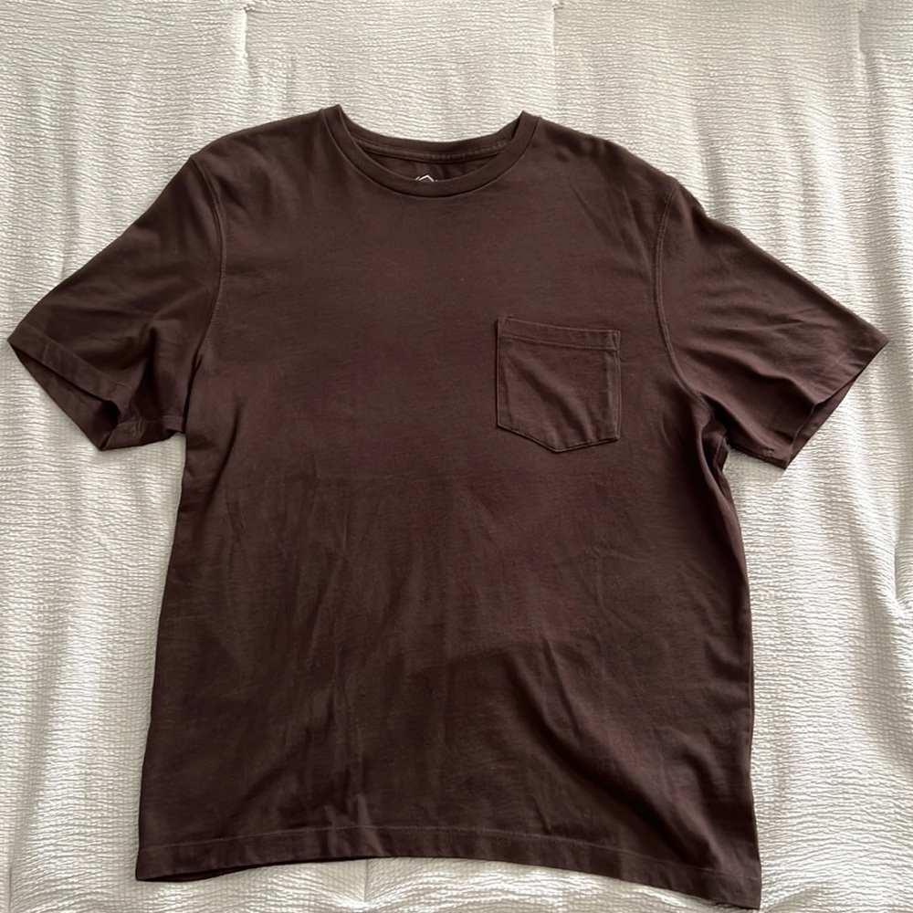 St. John’s Bay Mens Crew Neck Legacy Tee | Medium | Brown | New Condition